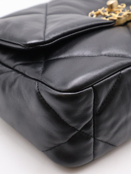 CHANEL 19 Bag 菱格紋羊皮手提肩背包 26 - 黑金