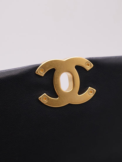 CHANEL 25P珍珠皮穿鍊口蓋包 - 黑金