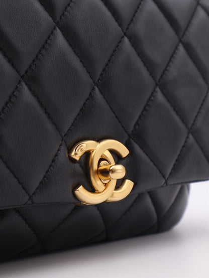 CHANEL 25P珍珠皮穿鍊口蓋包 - 黑金
