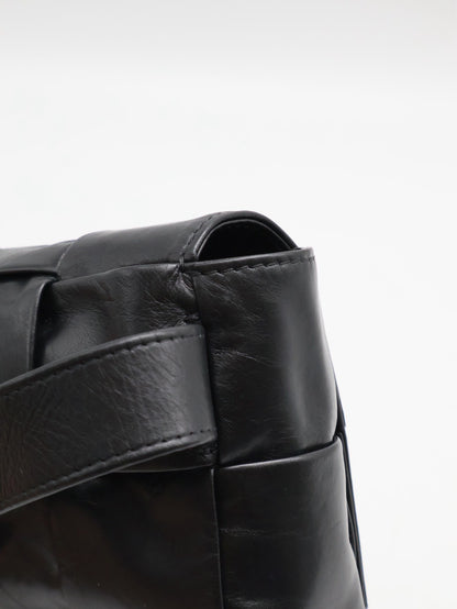 BOTTEGA VENETA Cassette經典編織包 - 8格黑