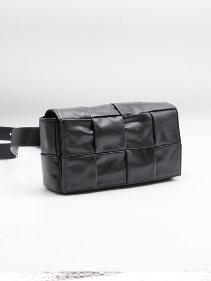 BOTTEGA VENETA Cassette經典編織包 - 8格黑