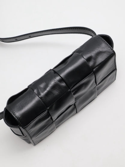 BOTTEGA VENETA Cassette經典編織包 - 8格黑