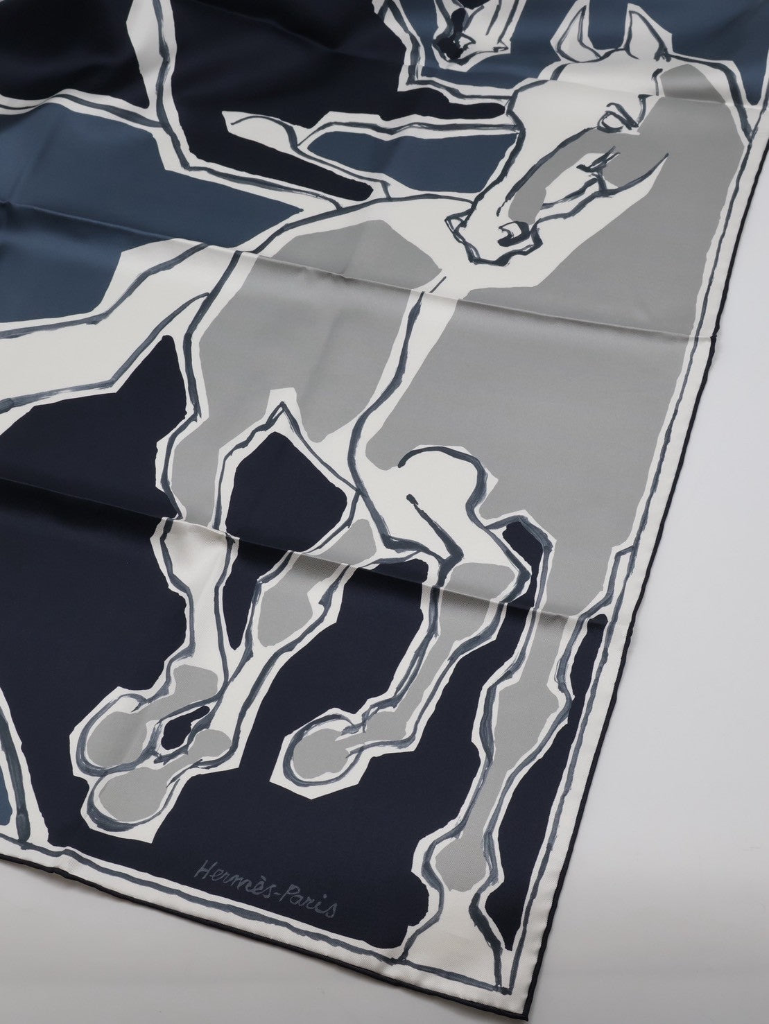 HERMES La Danse Des Chevaux 駿馬之舞絲巾 90 - 藍