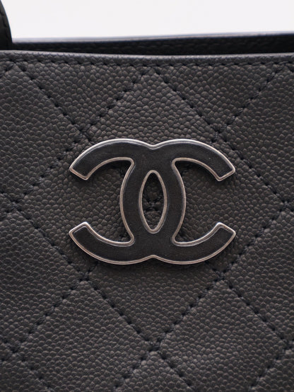 CHANEL 皮釦雙C單肩托特包 - 黑銀18開