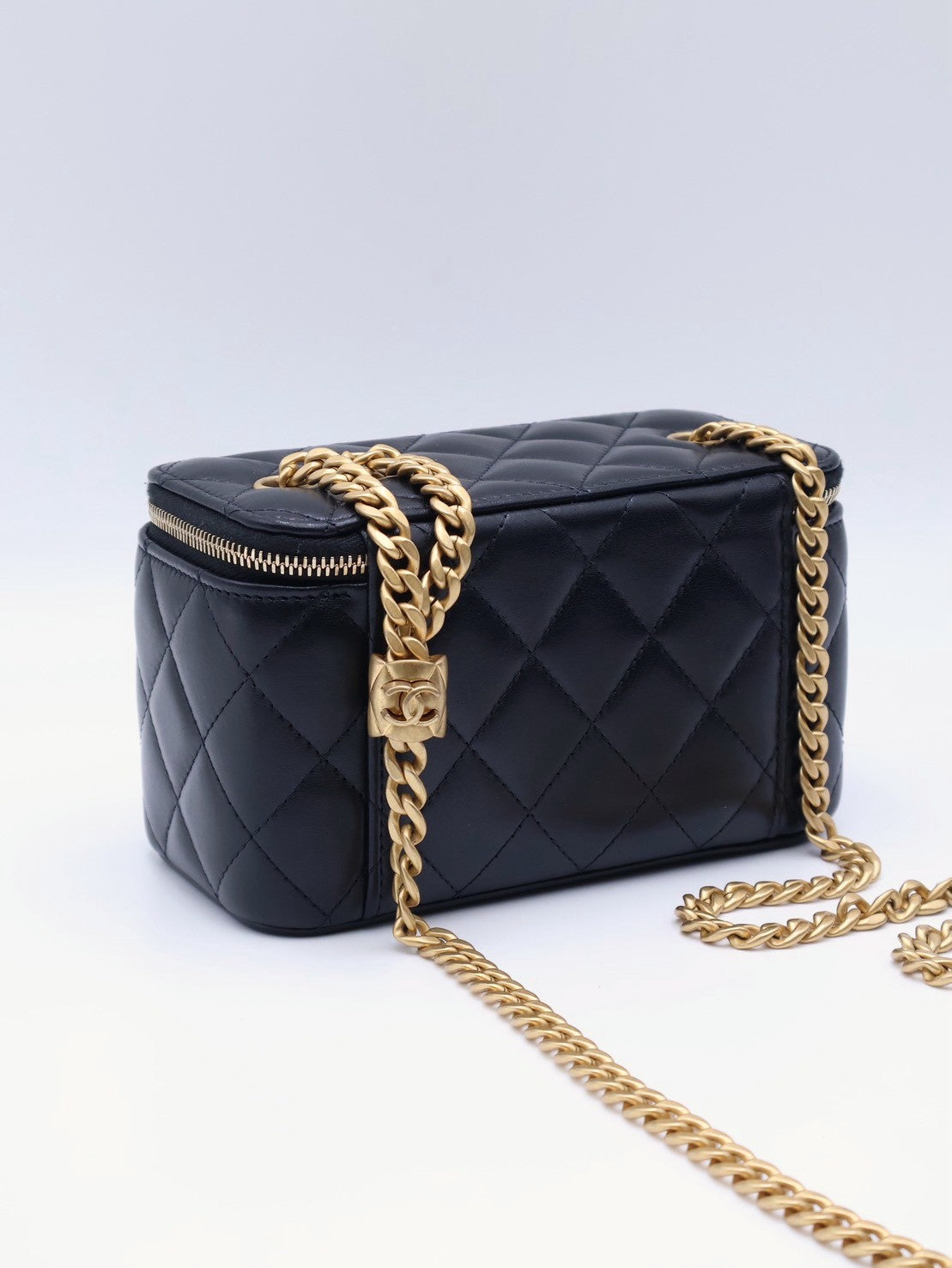 CHANEL 22K金柱調節釦長盒子 - 黑金