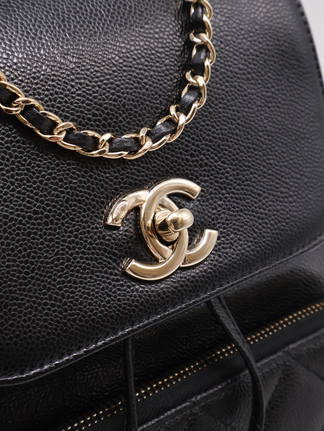 CHANEL Affinity粒面牛皮後背包 - 黑金