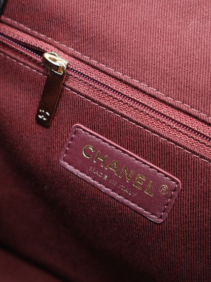 CHANEL Affinity粒面牛皮後背包 - 黑金