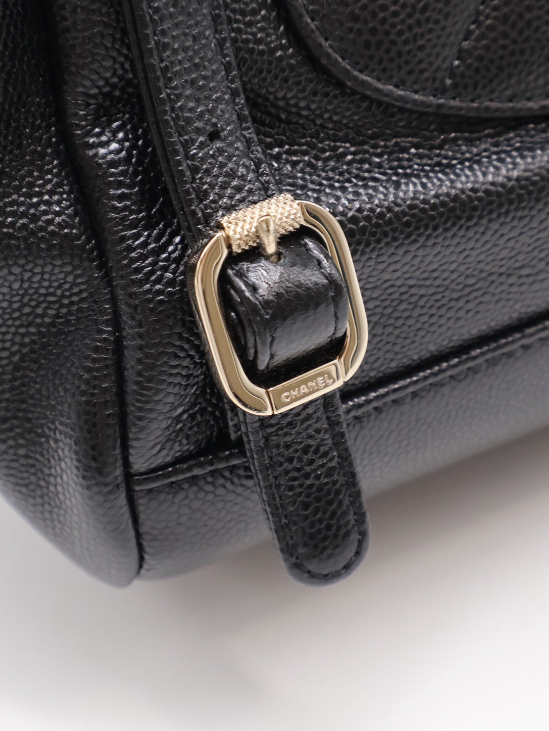 CHANEL Affinity粒面牛皮後背包 - 黑金
