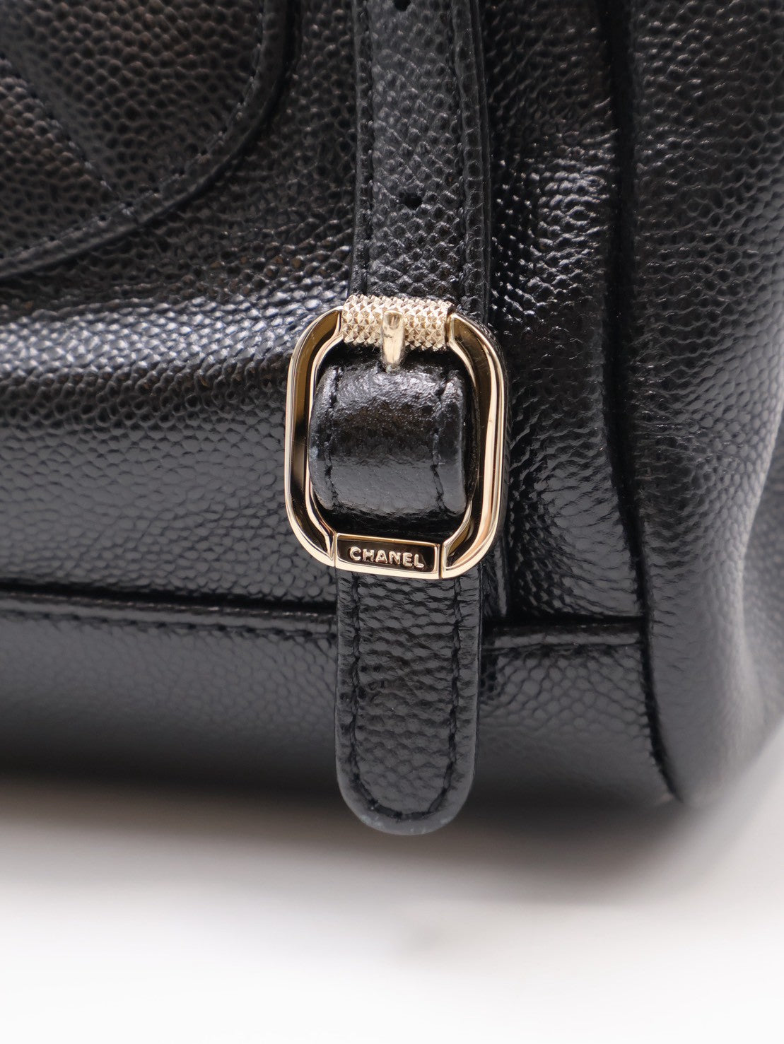 CHANEL Affinity粒面牛皮後背包 - 黑金