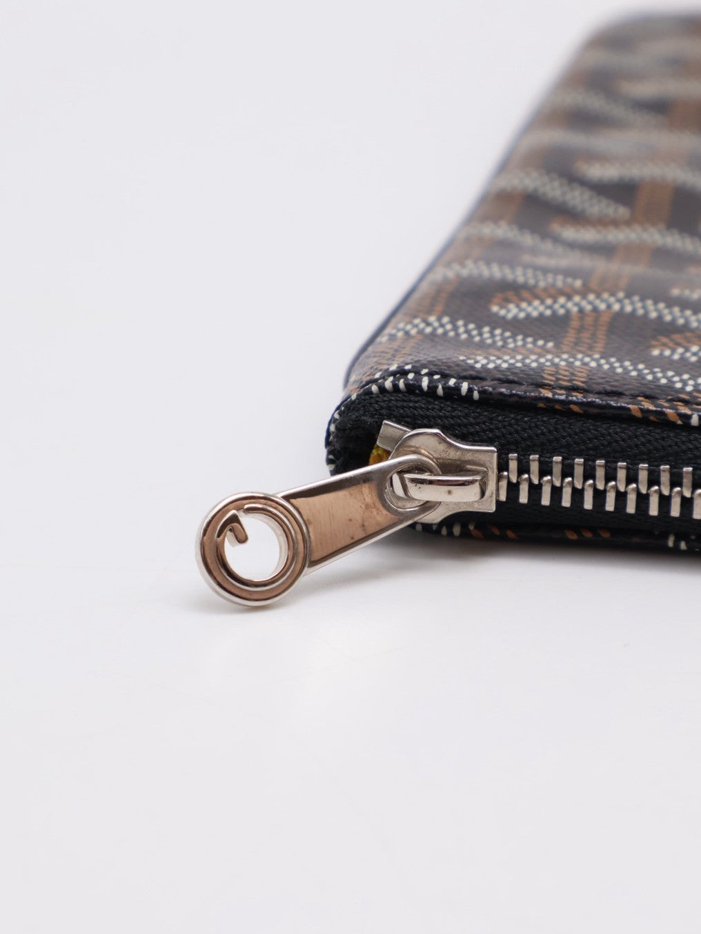 GOYARD 小牛皮手拿包