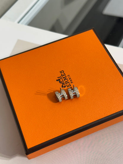HERMES Mini Pop H耳環 - 奶茶銀