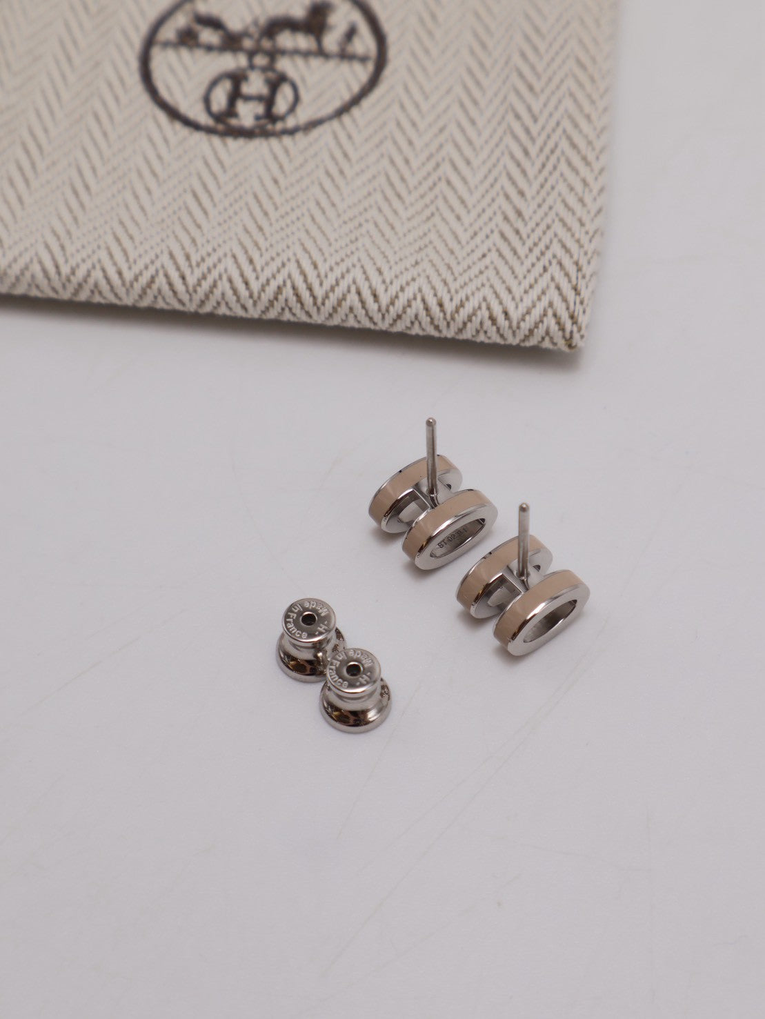 HERMES Mini Pop H耳環 - 奶茶銀