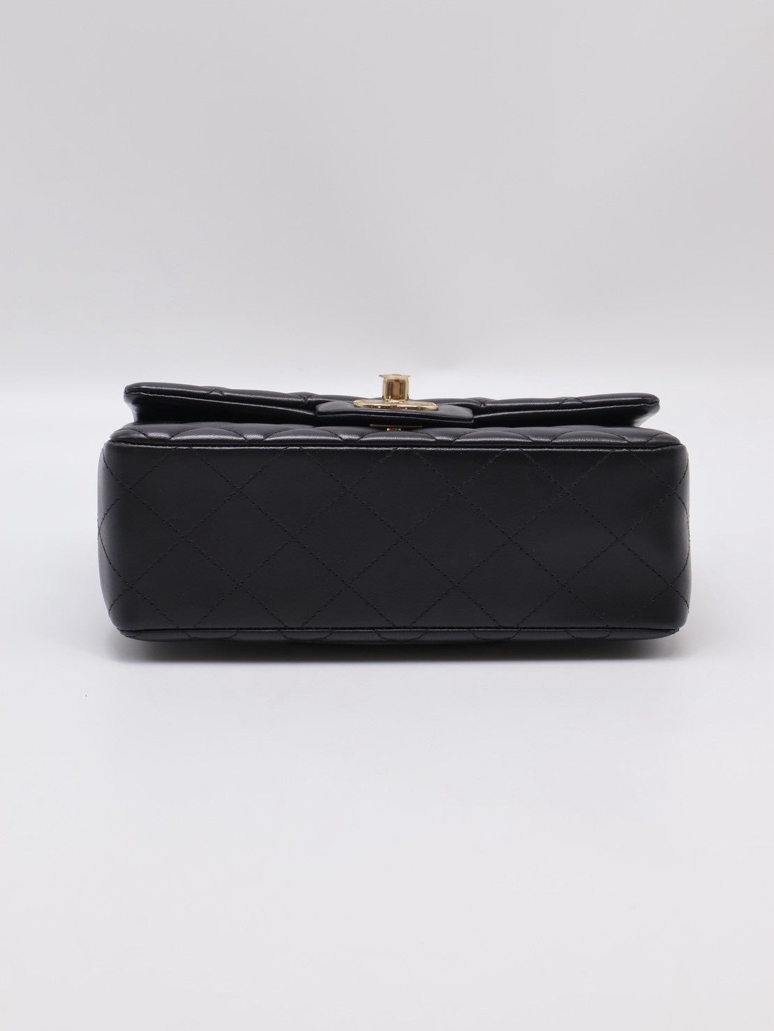 CHANEL 經典口蓋包Mini CF20 - 黑金23開
