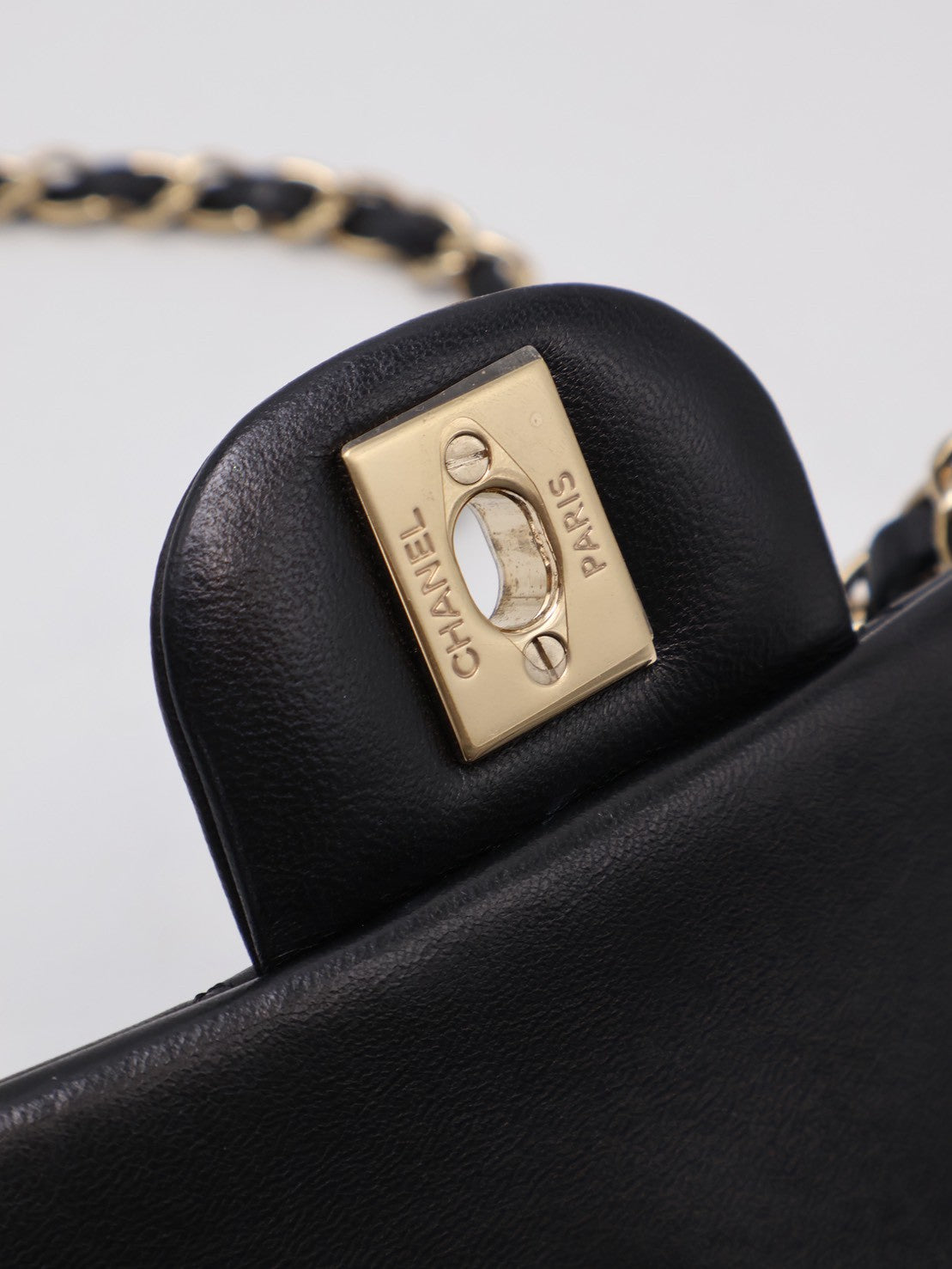CHANEL 經典口蓋包Mini CF20 - 黑金23開