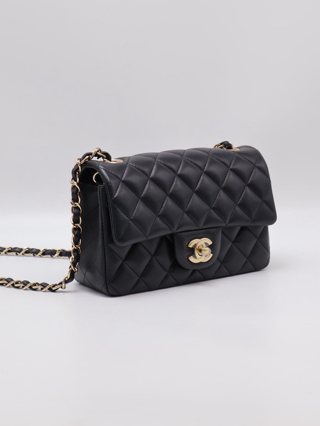 CHANEL 經典口蓋包Mini CF20 - 黑金23開