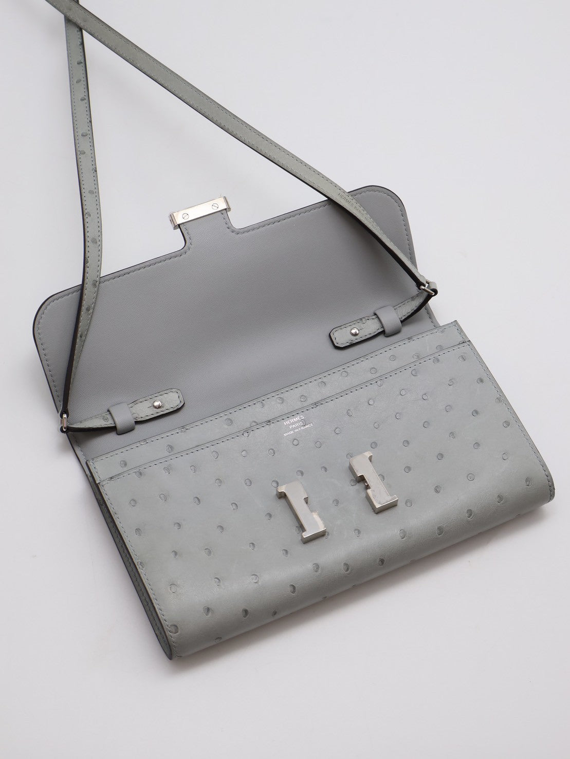 HERMES Constance to go - 鴕鳥皮冰川藍銀 B