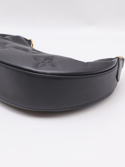 LOUIS VUITTON Over The Moon壓紋牛皮腋下包 -  黑