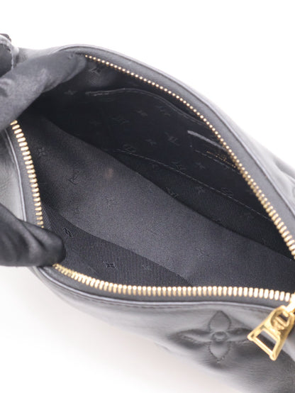 LOUIS VUITTON Over The Moon壓紋牛皮腋下包 -  黑