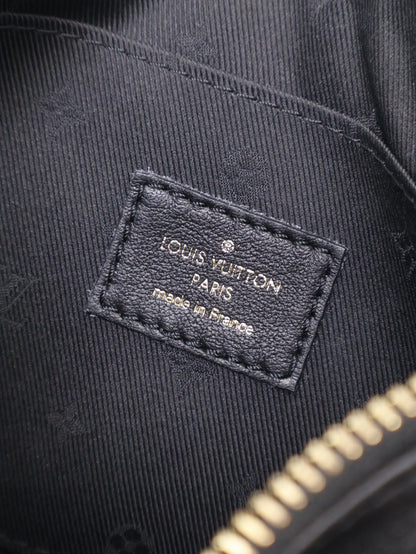 LOUIS VUITTON Over The Moon壓紋牛皮腋下包 -  黑