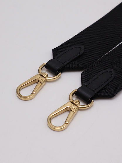 LOUIS VUITTON Over The Moon壓紋牛皮腋下包 -  黑