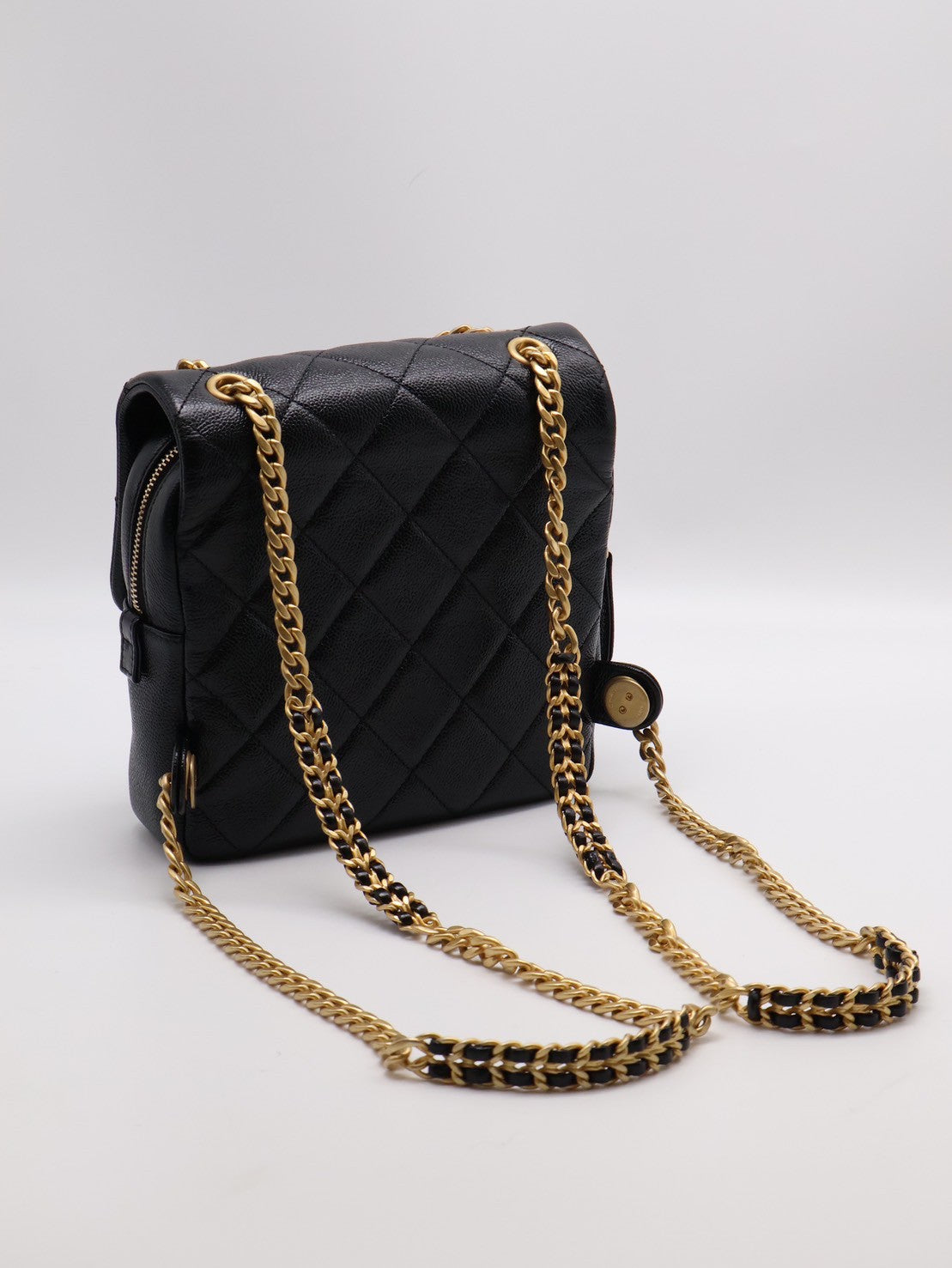 CHANEL 22P Ado雙肩後背包 - 黑金