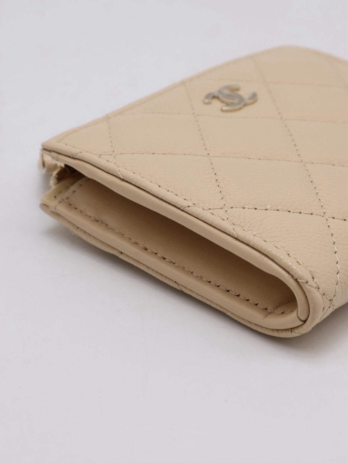 CHANEL L型拉鍊零錢包 - 米金