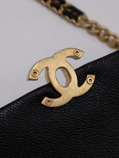 CHANEL 22P粒面牛皮斜背包 - 黑金