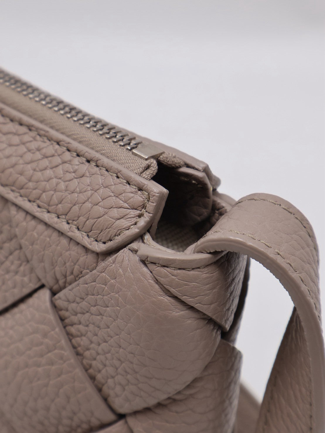 BOTTEGA VENETA Diago編織斜背包