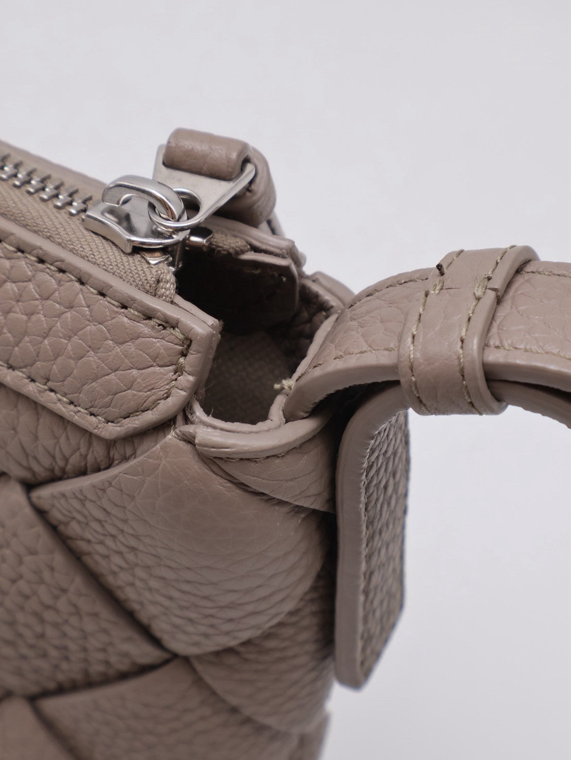 BOTTEGA VENETA Diago編織斜背包