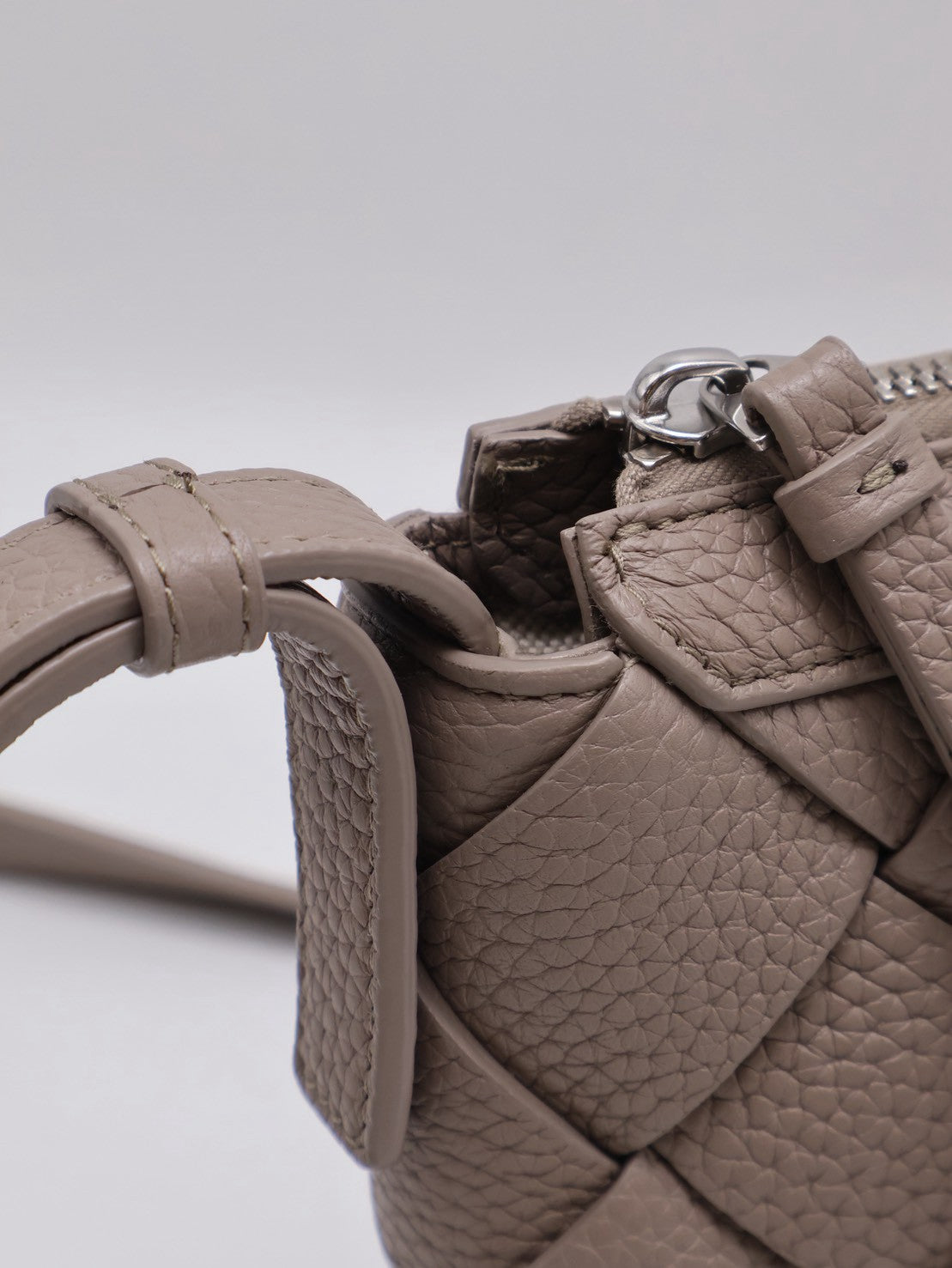 BOTTEGA VENETA Diago編織斜背包