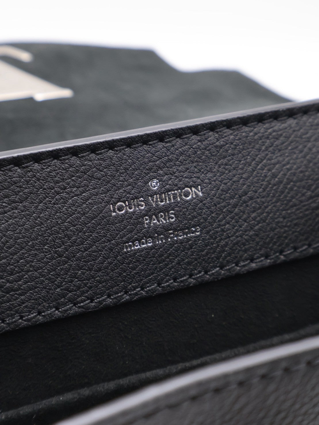 LOUIS VUITTON LockMe Ever - Mini黑銀