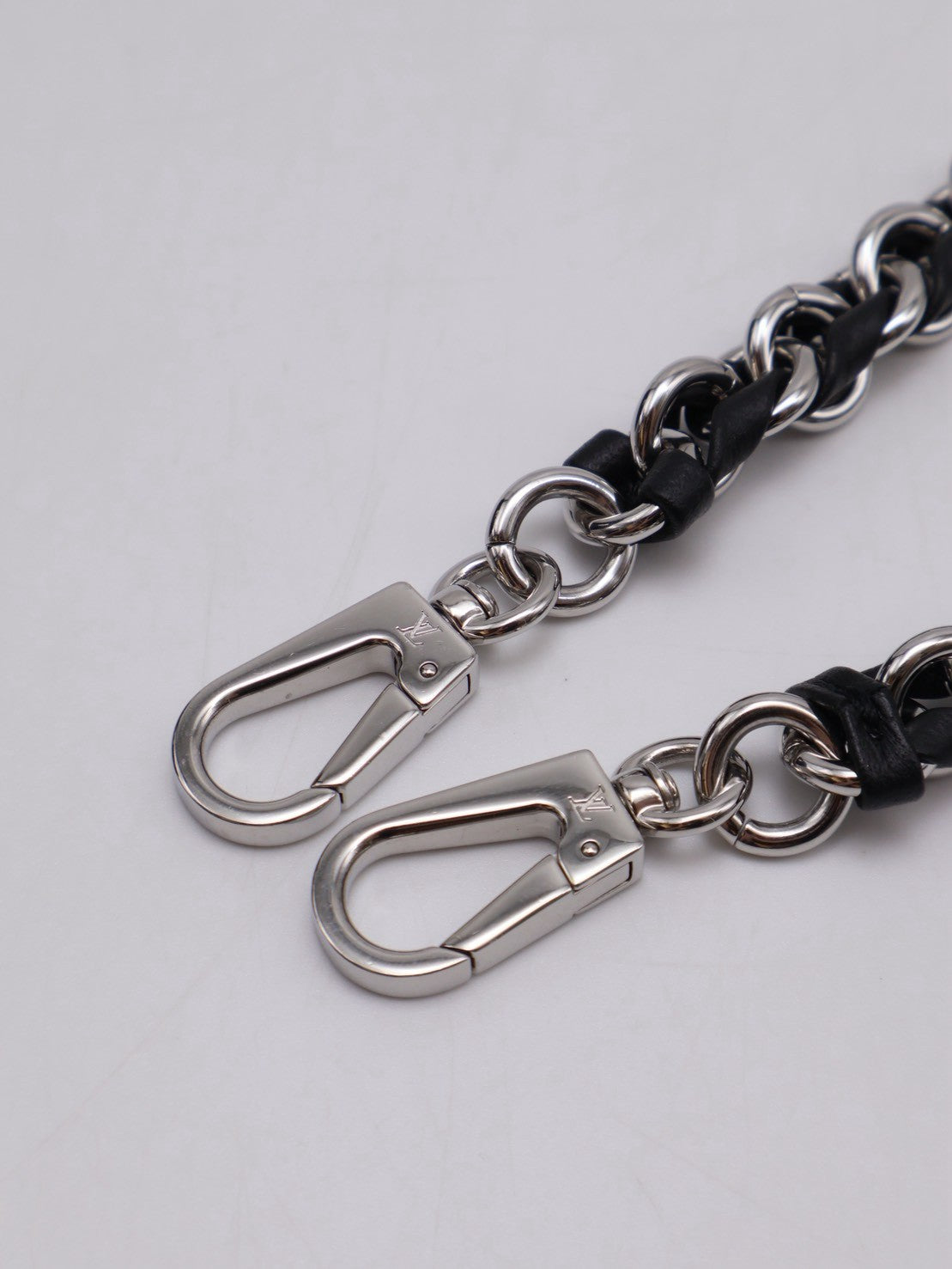 LOUIS VUITTON LockMe Ever - Mini黑銀