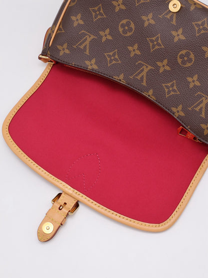 LOUIS VUITTON Diane法棍包 - 紫紅字母背帶