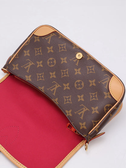 LOUIS VUITTON Diane法棍包 - 紫紅字母背帶