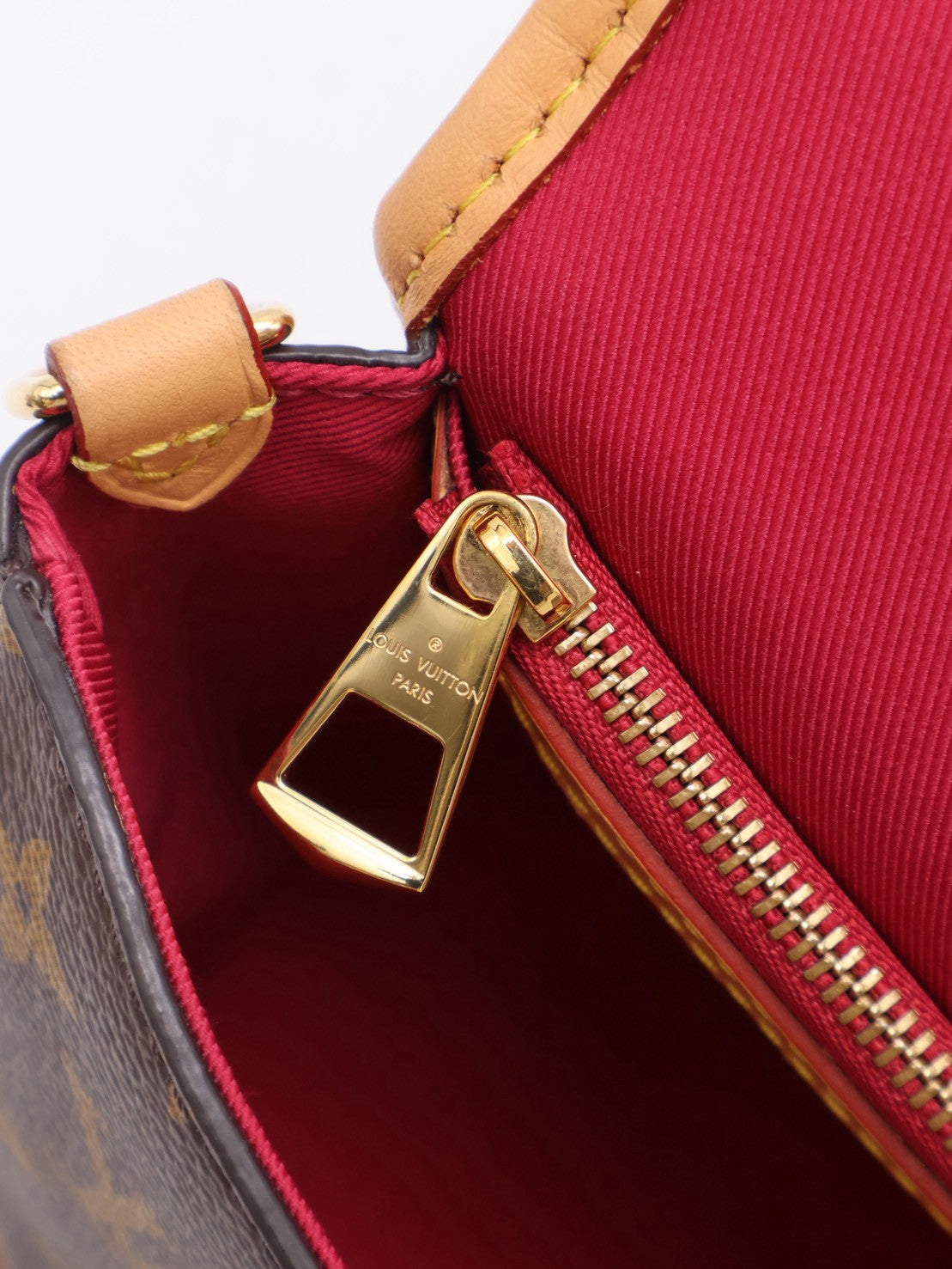 LOUIS VUITTON Diane法棍包 - 紫紅字母背帶