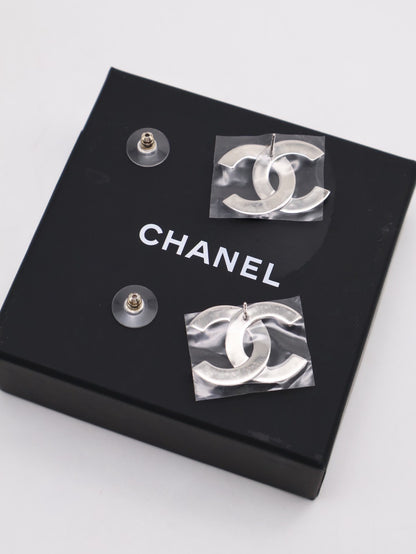 CHANEL 25C白琺瑯CHANEL雙C耳環
