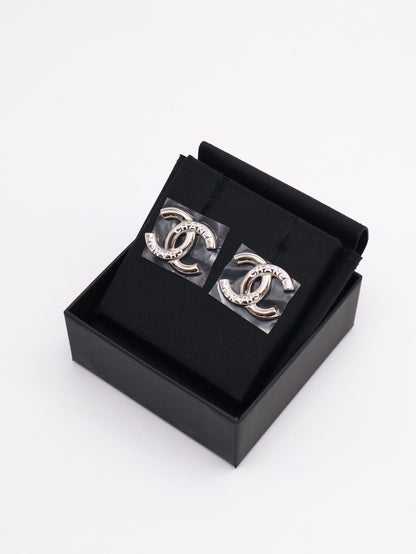 CHANEL 25C白琺瑯CHANEL雙C耳環