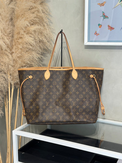 LOUIS VUITTON Neverfull Tote - GM