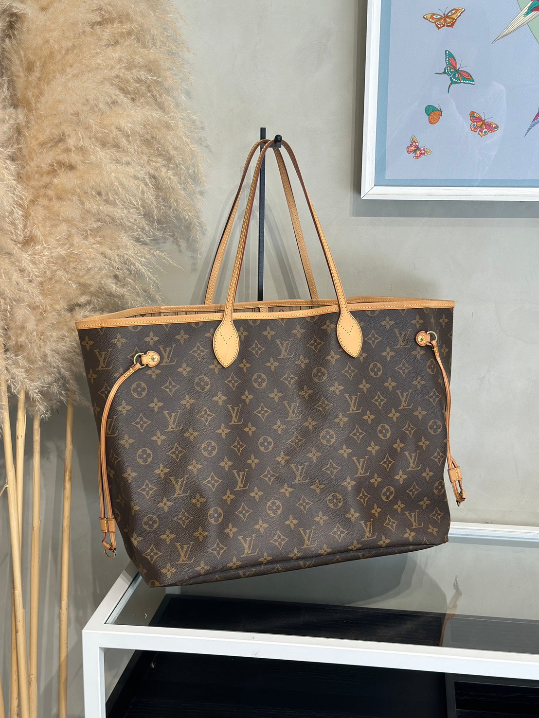 LOUIS VUITTON Neverfull Tote - GM