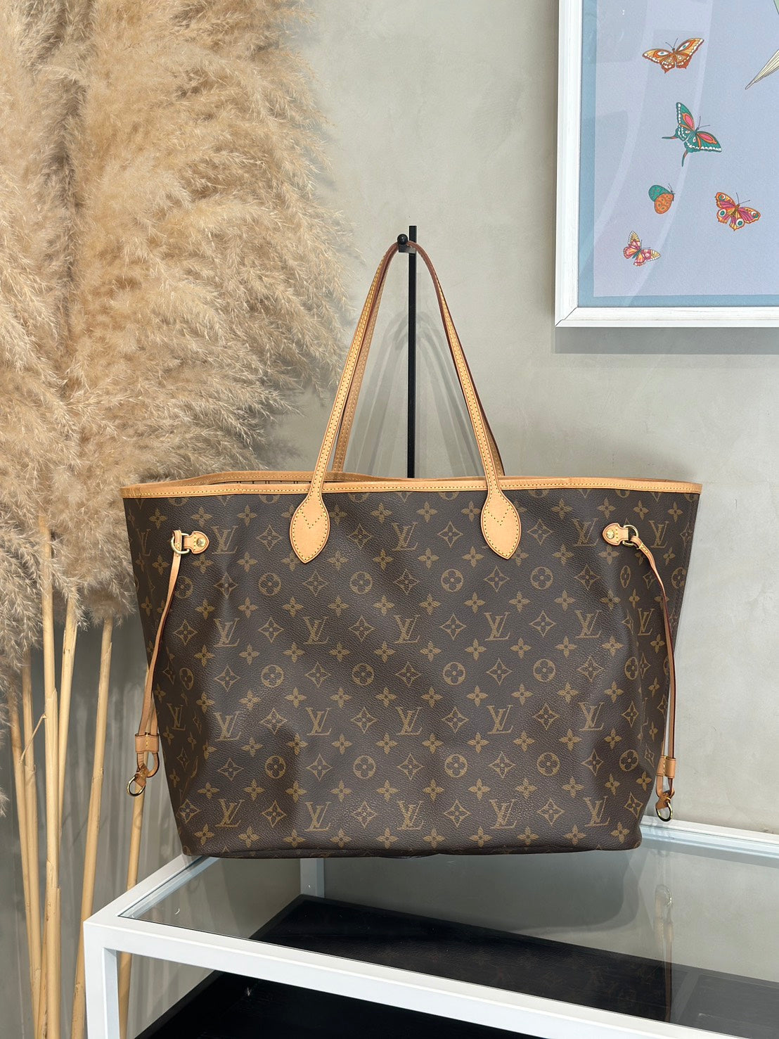 LOUIS VUITTON Neverfull Tote - GM
