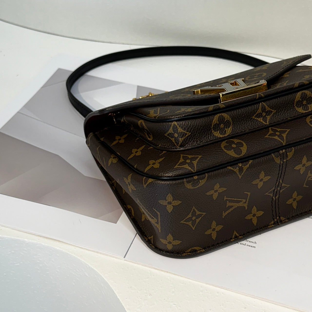 LOUIS VUITTON Passy郵差包