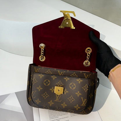 LOUIS VUITTON Passy郵差包