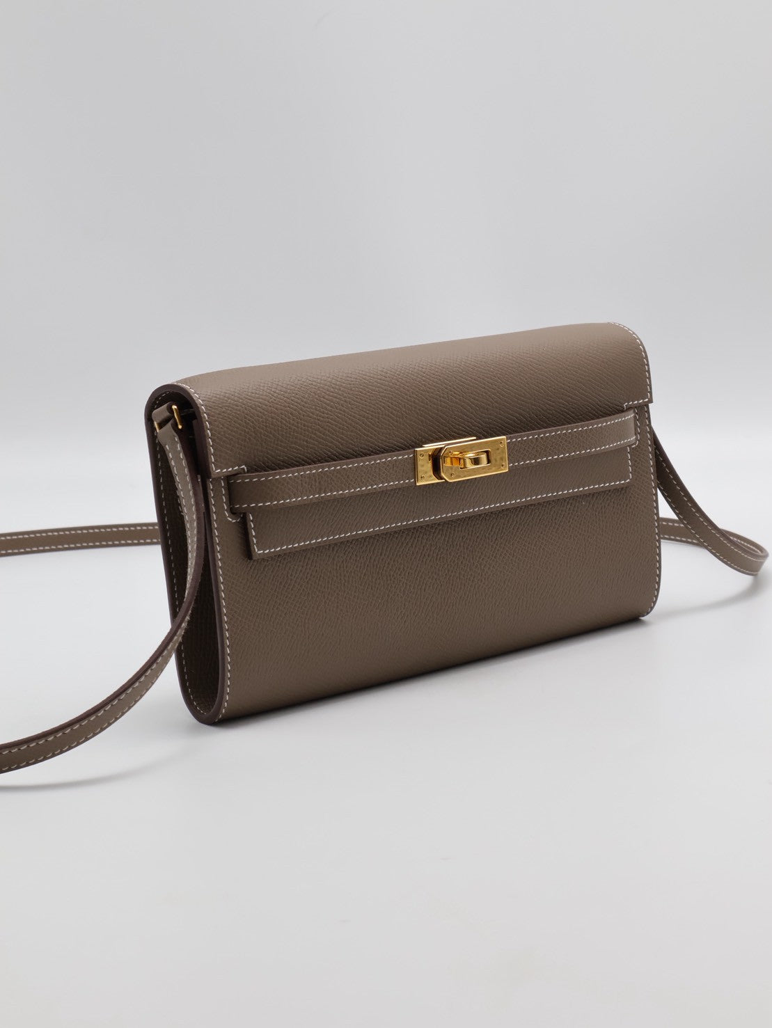 HERMES Kelly to go - 灰金 K