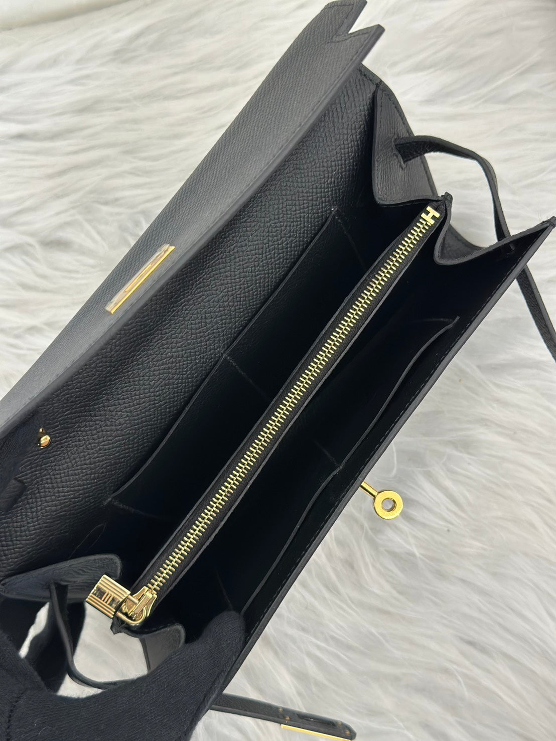 HERMES Kelly to go  - 黑金 Y
