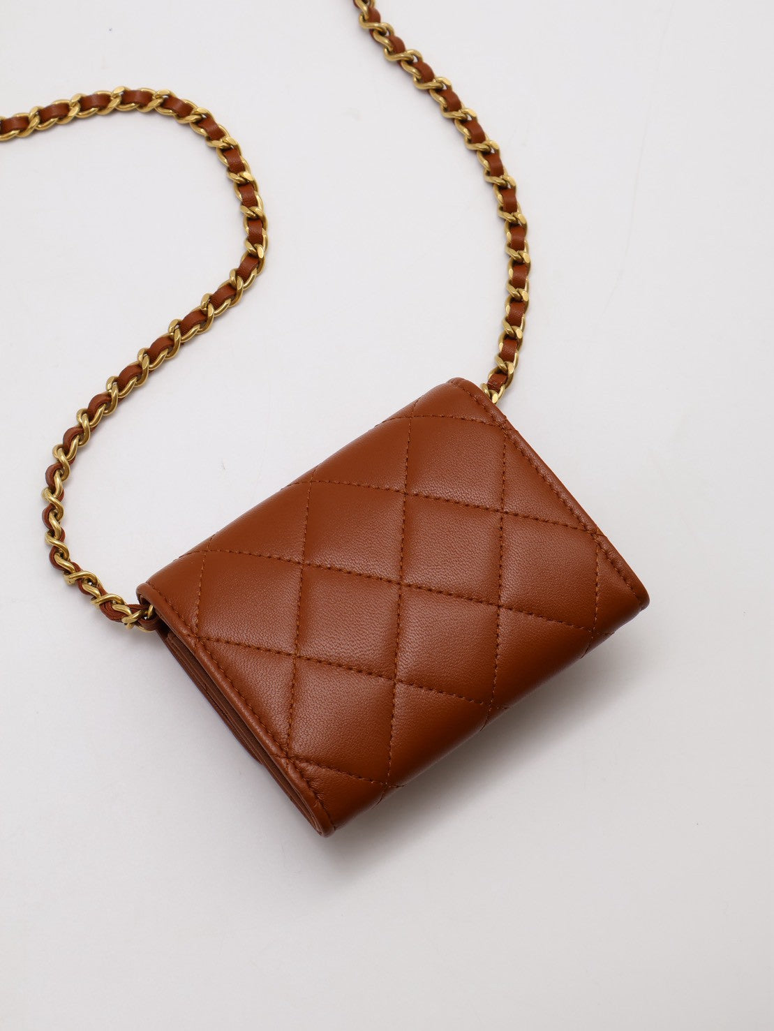 CHANEL 23A雙層小鍊包 - 焦糖棕金