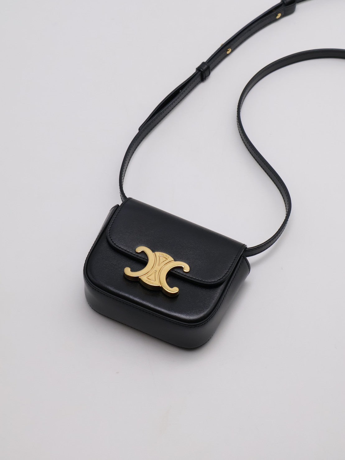CELINE 凱旋釦Mini box - 黑金