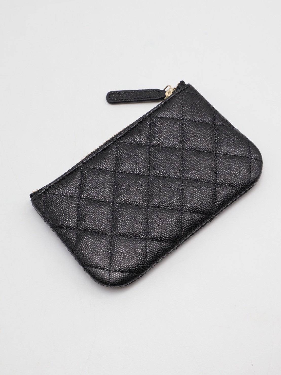 CHANEL 24S一字拉鍊零錢包 - 黑金