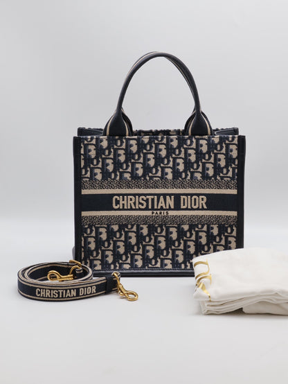 DIOR 刺繡老花背帶款Tote - 小號深藍