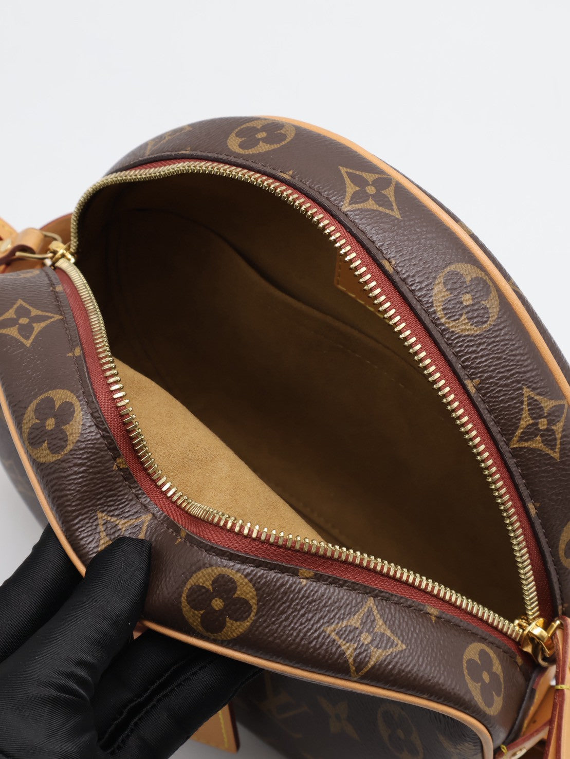 LOUIS VUITTON 圓餅包 MM