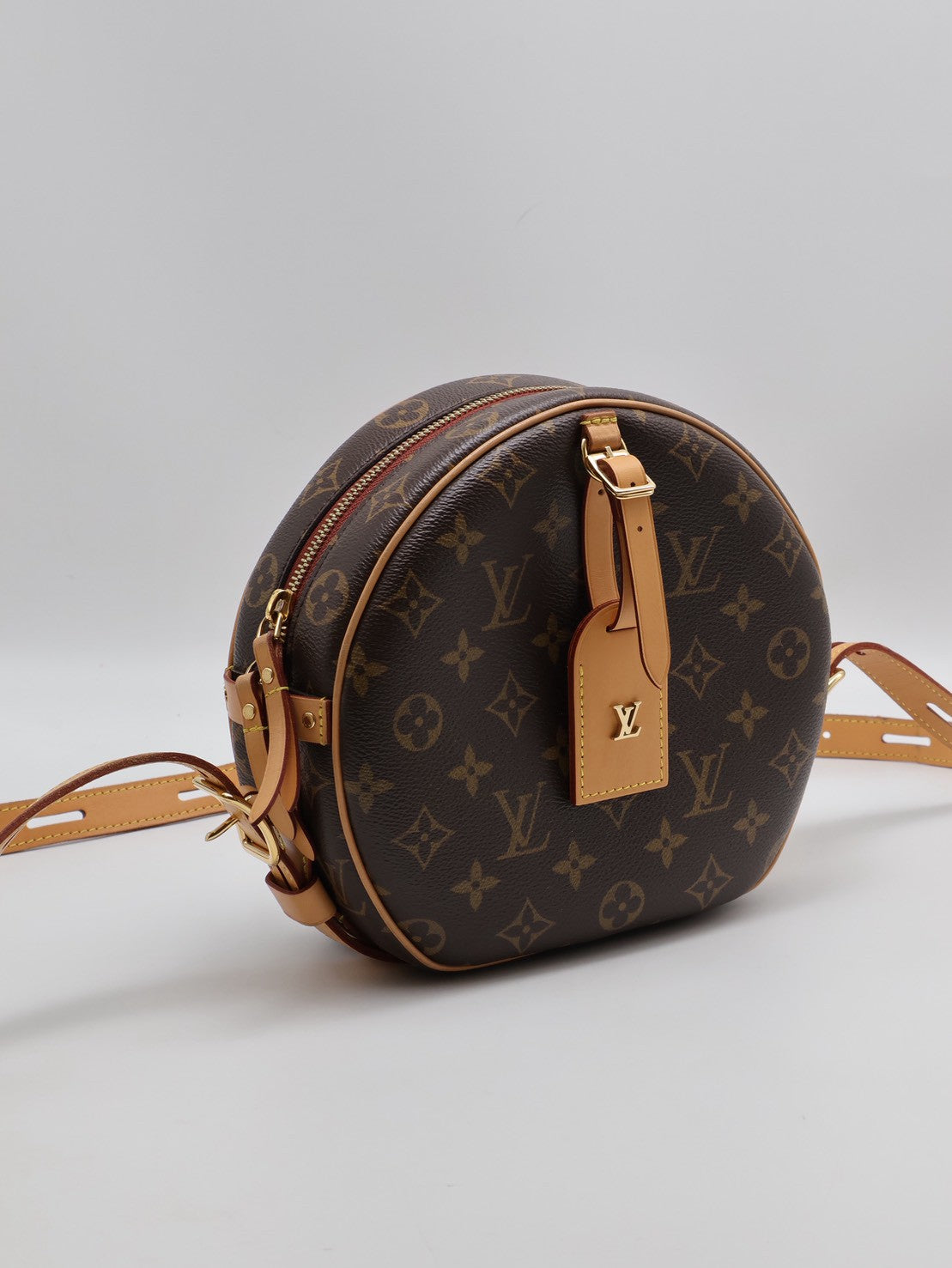 LOUIS VUITTON 圓餅包 MM